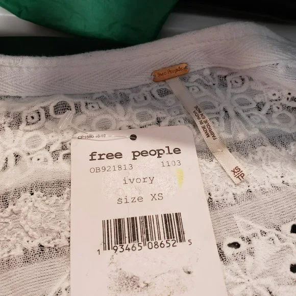 Free People Parisian Nights Top Ivory XS NWT - Picture 2 of 3